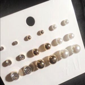Fashion earrings set